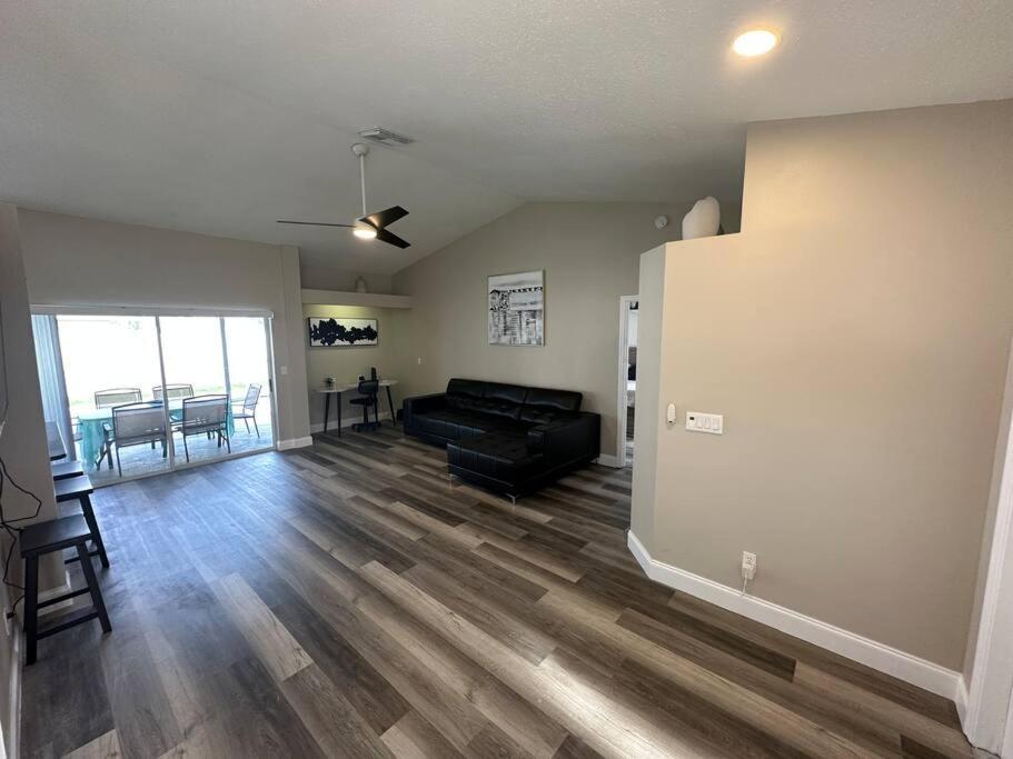 Manatee Oasis Weeki Wachee Family Fun Pool Home سبرينغ هيل المظهر الخارجي الصورة