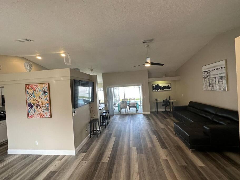 Manatee Oasis Weeki Wachee Family Fun Pool Home سبرينغ هيل المظهر الخارجي الصورة