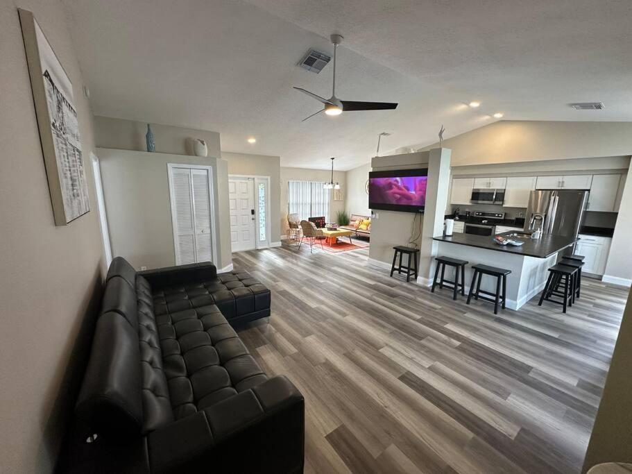 Manatee Oasis Weeki Wachee Family Fun Pool Home سبرينغ هيل المظهر الخارجي الصورة