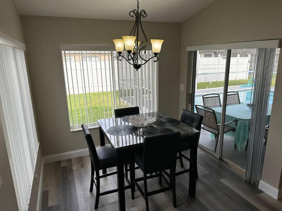 Manatee Oasis Weeki Wachee Family Fun Pool Home سبرينغ هيل المظهر الخارجي الصورة